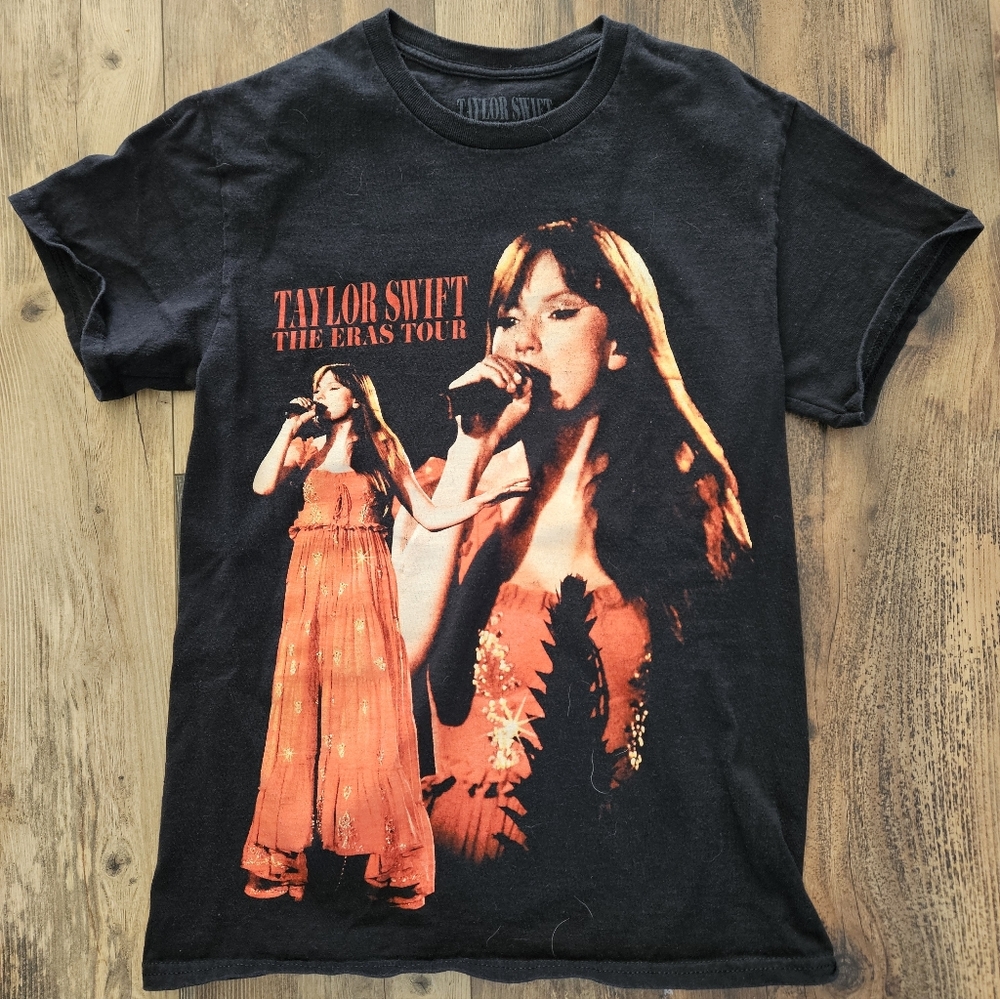 Taylor Swift The Eras Tour Black T-Shirt - Evermore - Small